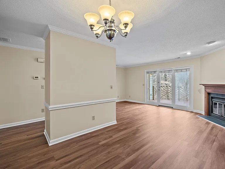 3112 Coachmans Way — Photo 7