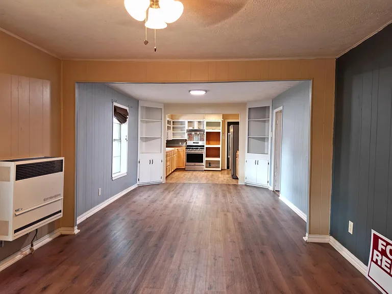 9405 E FM 174 — Photo 3