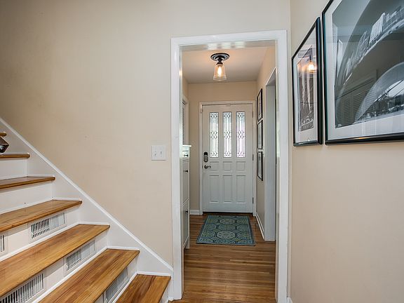 3rd image of 2854 Corinthian Ave