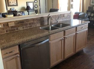 1332 Anna Lea Ln, Burleson, TX 76028