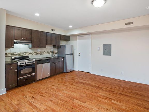 3rd image of 1200 Point Breeze Ave #301