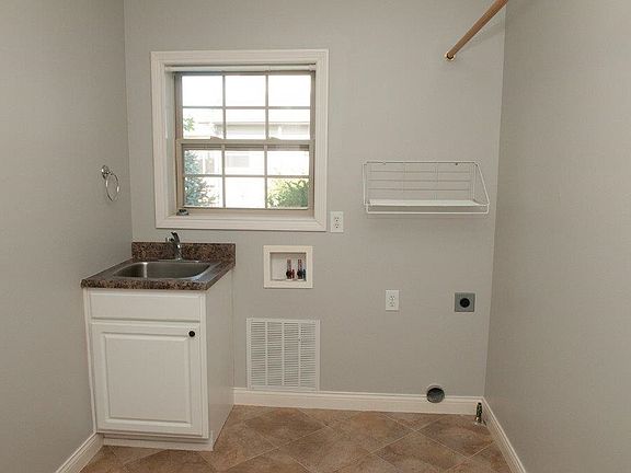 3rd image of 791 N Admirals Pointe Dr