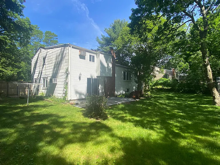 15 Beach Ave — Photo 19