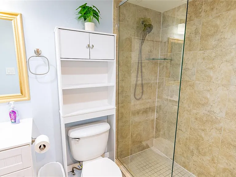 701 S Madison Ave #401 — Photo 13