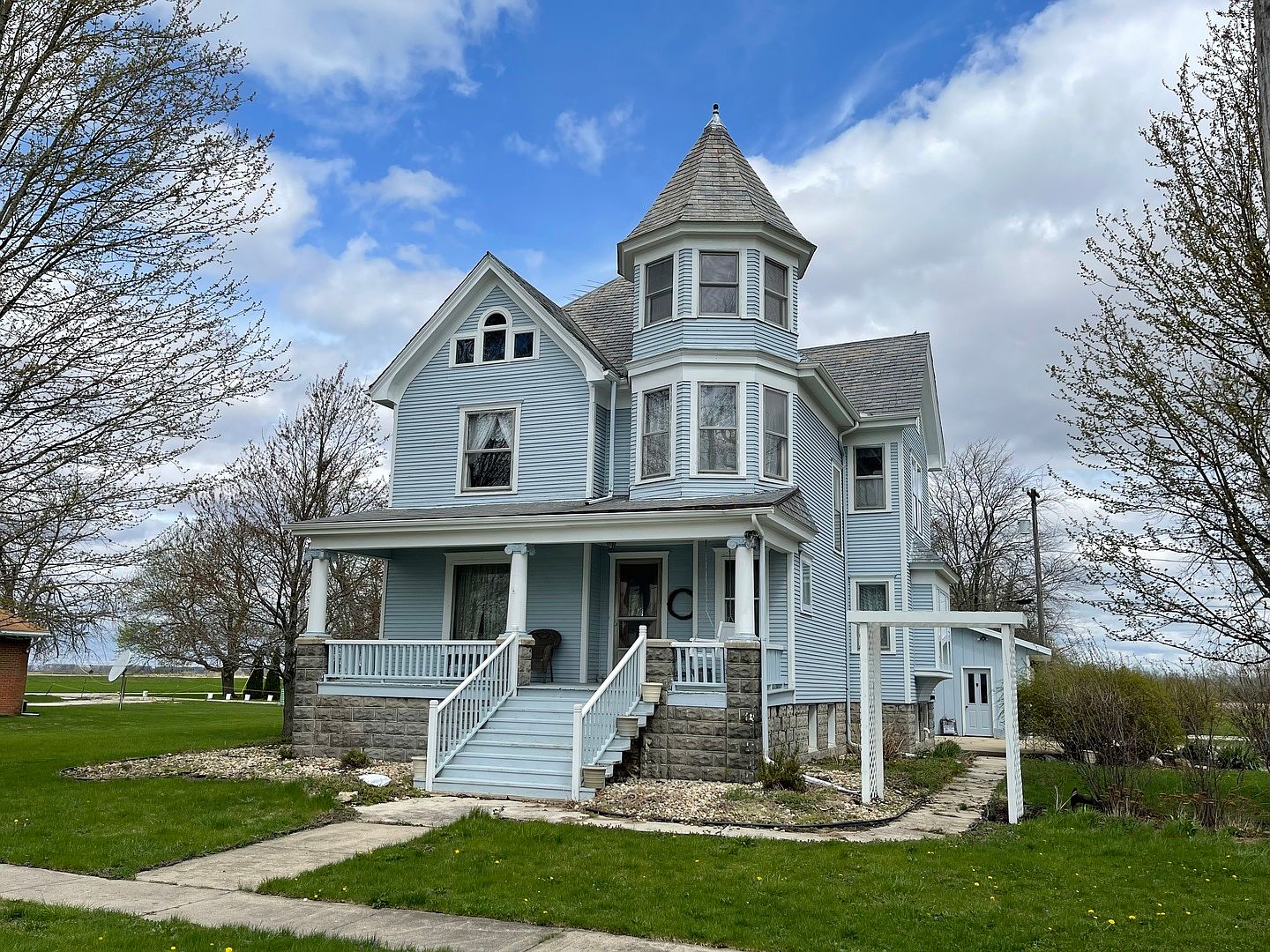 111 W Lincoln St, Reddick, IL 60961 Zillow