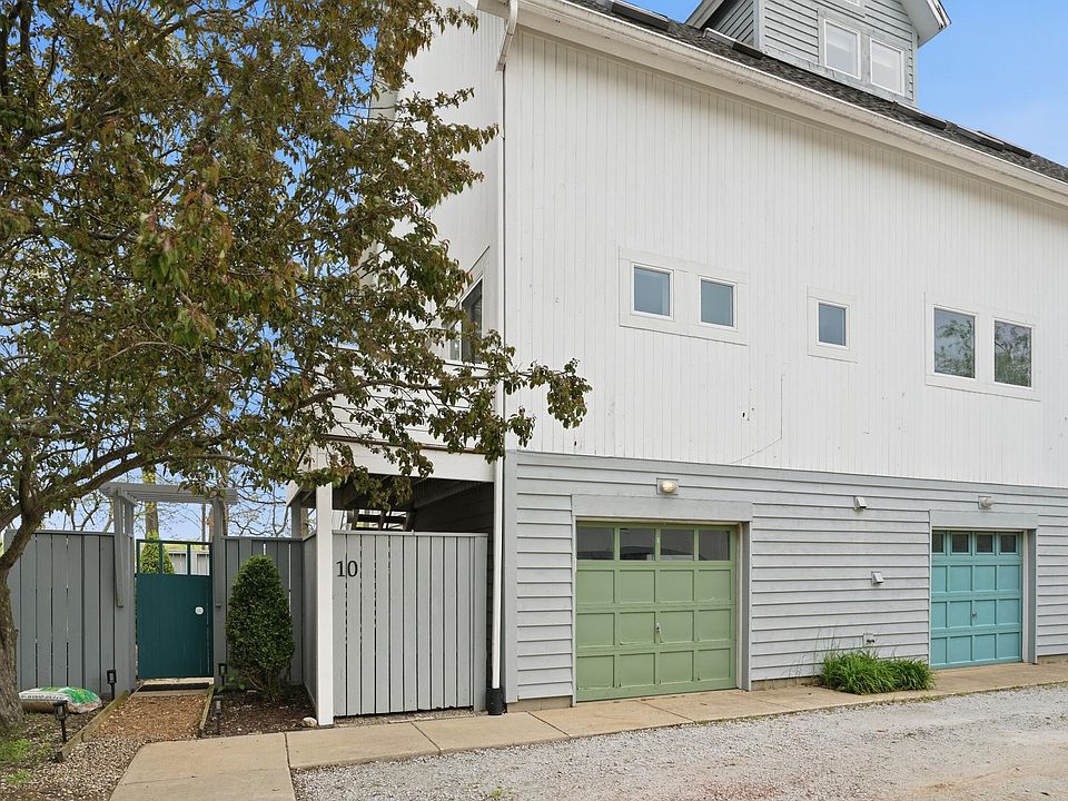 1st image of 10 Tryon Farm Ln #F10