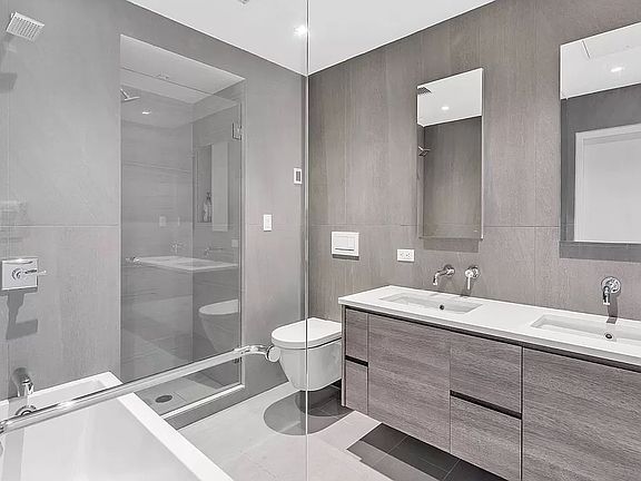 4th image of 313 W 121st St #5