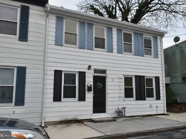 31 W Green St, Mechanicsburg, PA 17055