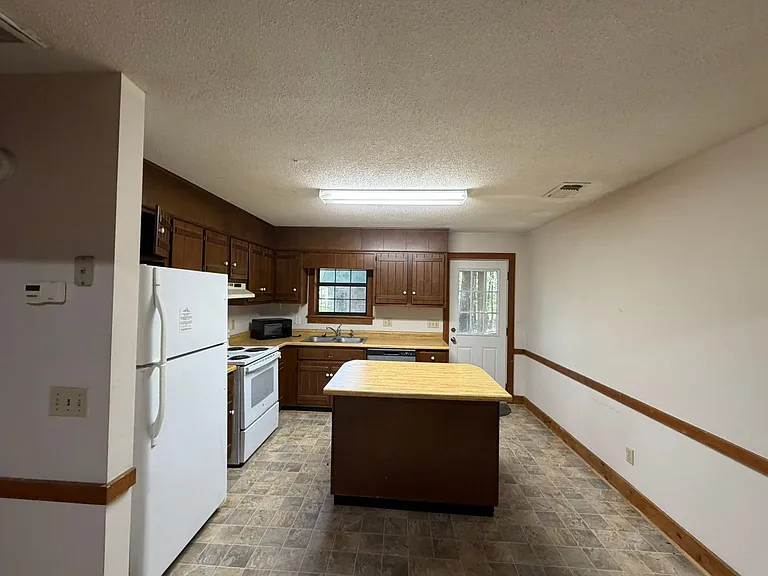 303 Stepping Stone Ct — Photo 4