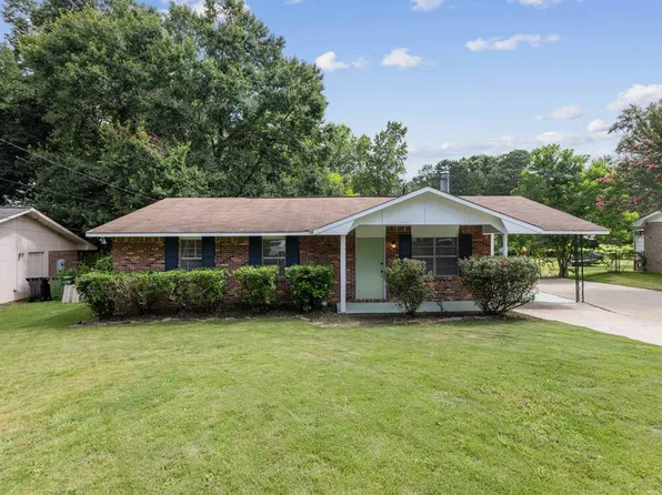 6332 Williamsburg Dr, Columbus, GA 31909