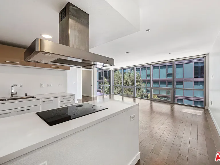901 S Flower St #601 — Photo 1