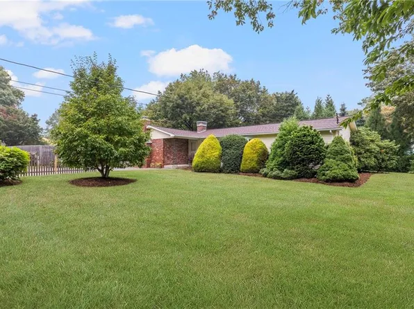 471 Annaquatucket Rd, North Kingstown, RI 02852