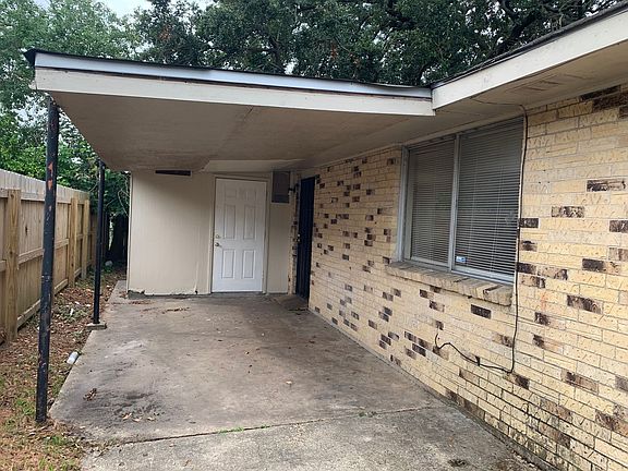 4th image of 8710-12 Dinkins St #8712