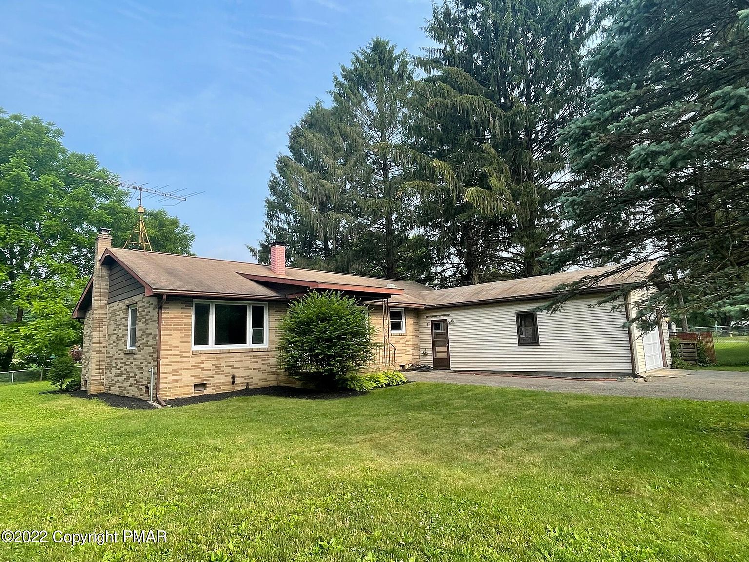 989 Gilbert Rd, Effort, PA 18330 | Zillow