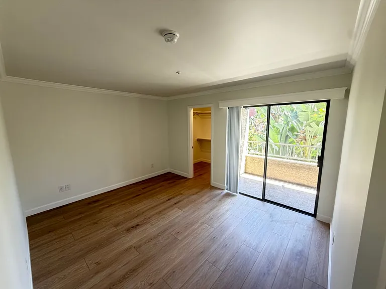 550 Orange Ave #328 — Photo 10