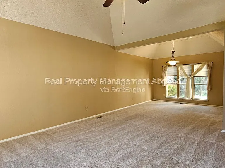4009 E 88th St S — Photo 31