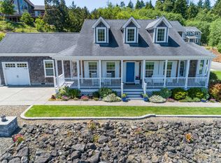 350 Lakeview Dr, Ilwaco, WA 98624