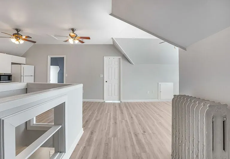 1122 Caroline St #4 — Photo 7