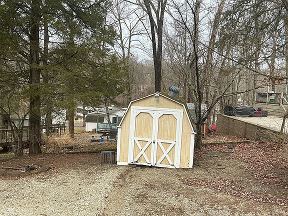 2nd image of 2288 State Line Rd #101