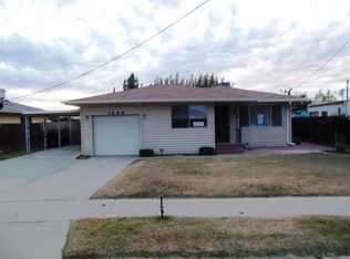 1226 Rodgers Rd, Hanford, CA 93230