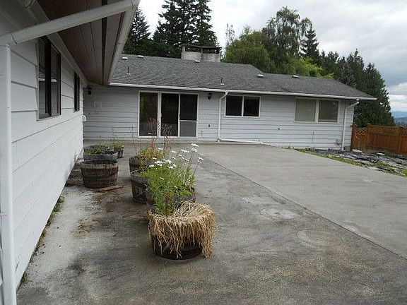 2nd image of 7220 79th Ave SE
