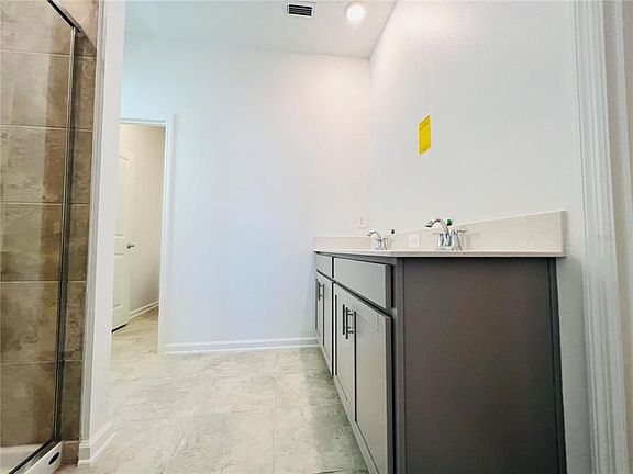 4th image of 11422 Great Rock St