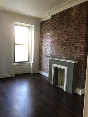 Rented by Batra Group Inc | media 3