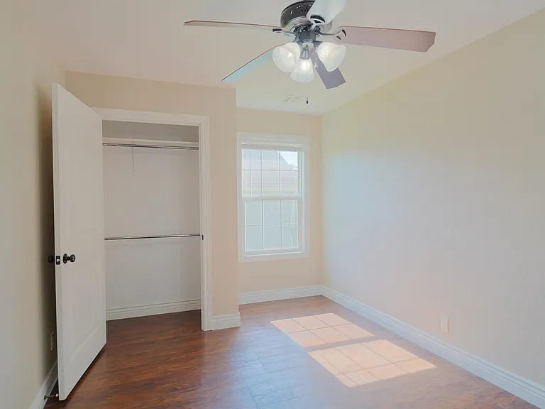 593 W Fountain Rd — Photo 10