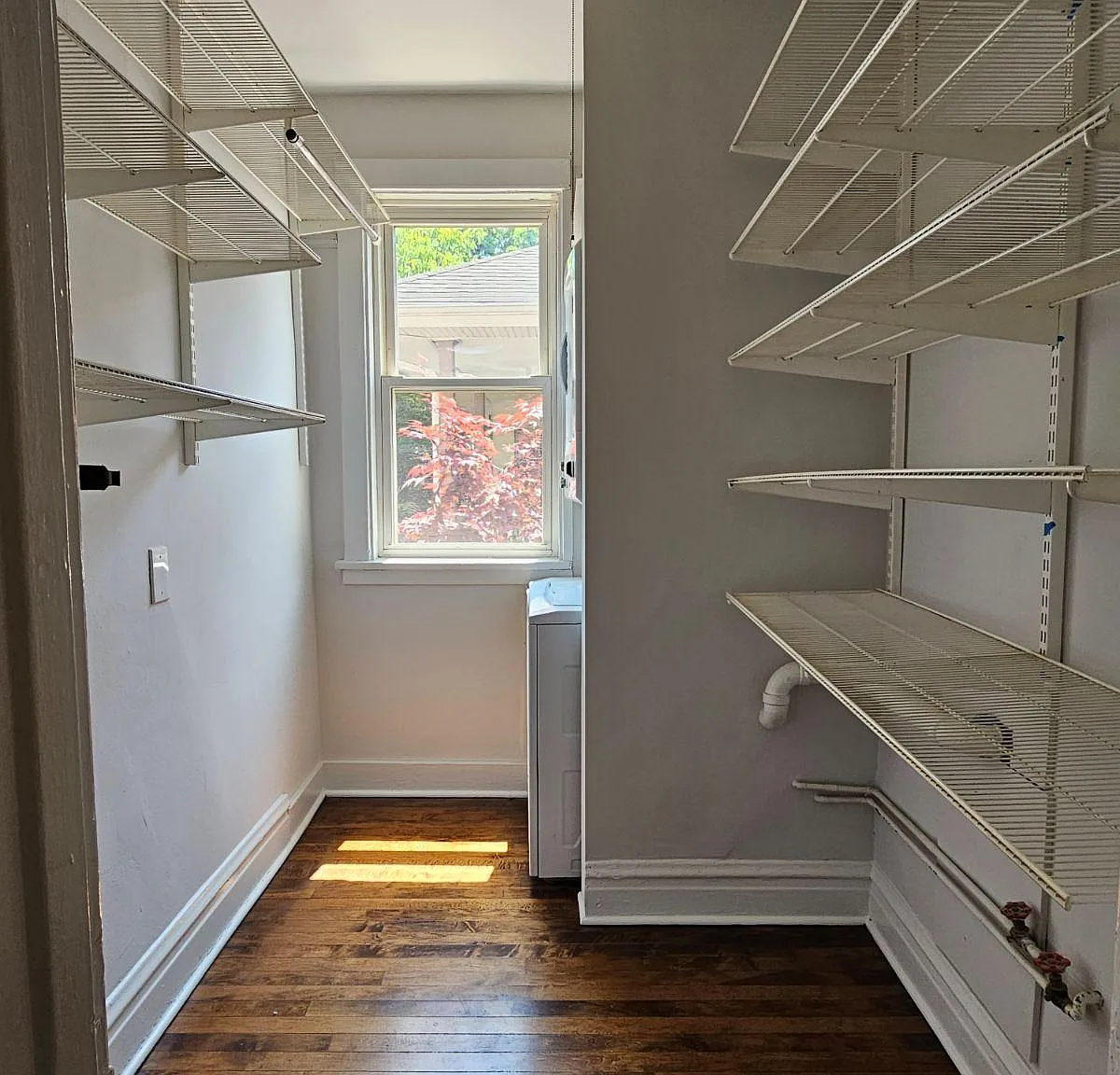 2 bed, 1500 sqft, $2,500 — Photo 4
