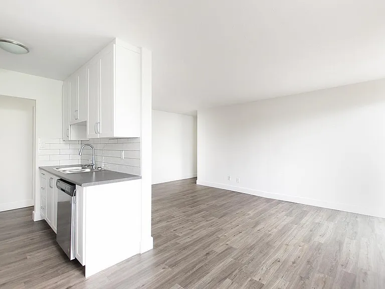 236 Duke St #405 — Photo 1