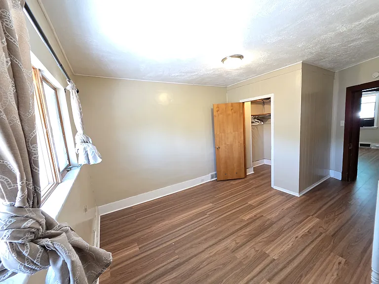 214 Wright St — Photo 6