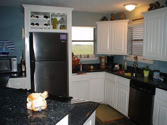 BRAND NEW KITCHEN