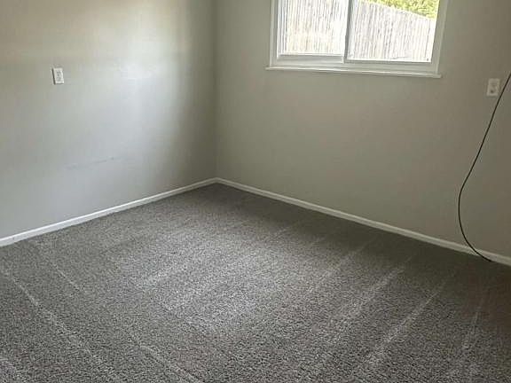 5th image of 3240 Heatherton Dr