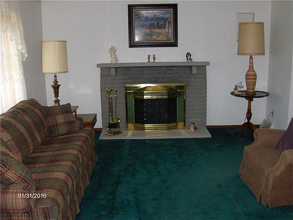 Living room with fireplace
