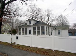 9 Dennett St, Hopedale, MA 01747