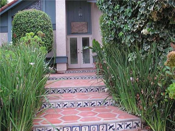 Walk Way to front door