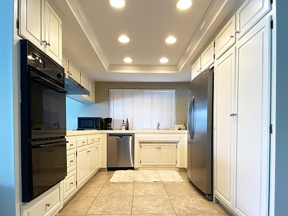 Kitchen: includes double oven, dishwasher & refrigerator