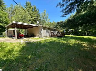 224 W Herrick Rd, Farwell, MI 48622