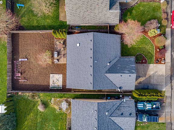 2nd image of 15905 NE 77th Cir