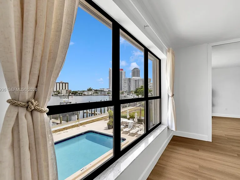 200 Golden Isles Dr #203 — Photo 7