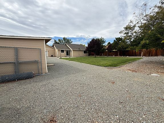 3rd image of 5675 Grasswood Dr