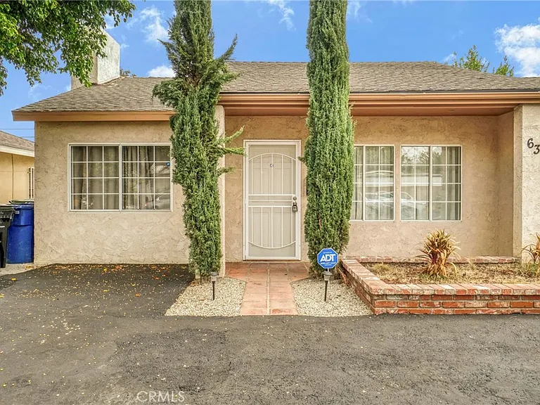 6318 Nagle Ave — Photo 17