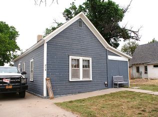 218 W Maple St, Bucklin, KS 67834