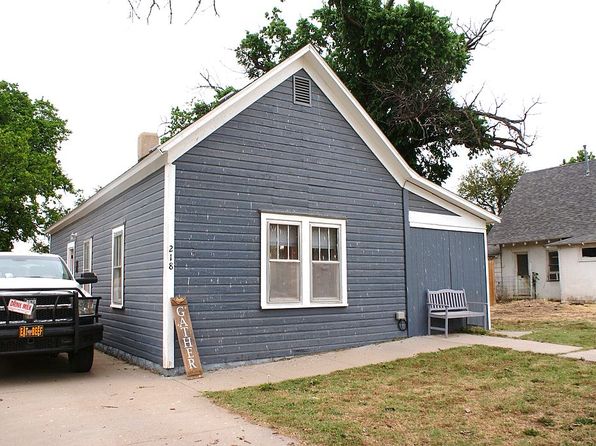 218 W Maple St