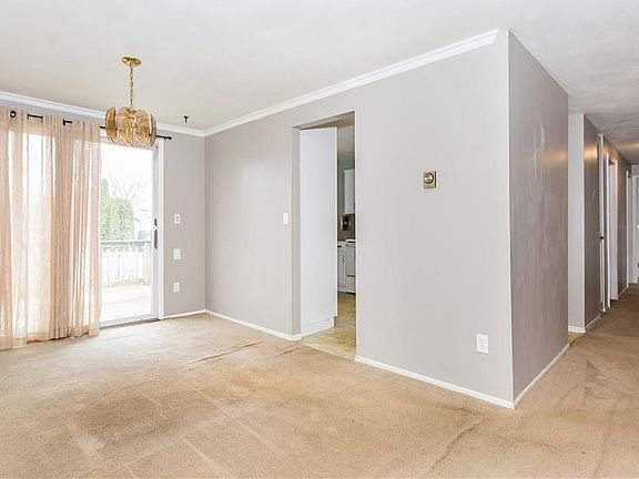 5th image of 4299 Amblewood Ln