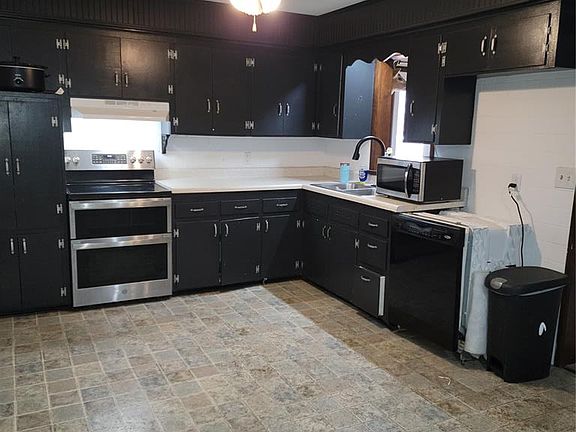 4th image of 503 W 8th St