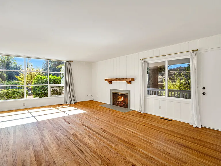 9140 NE 21st Pl — Photo 4