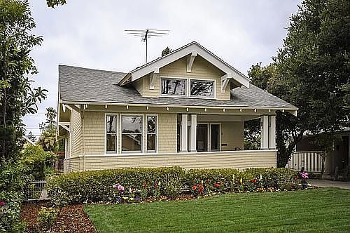 1st image of 17 14th Ave