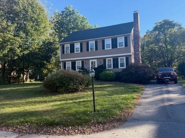 162 Delisle St, Fitchburg, MA 01420