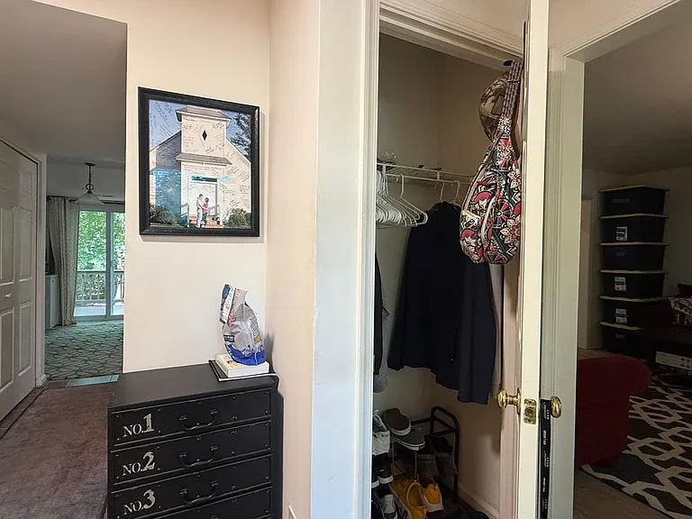 3190 Saddlebrook Ln — Photo 3